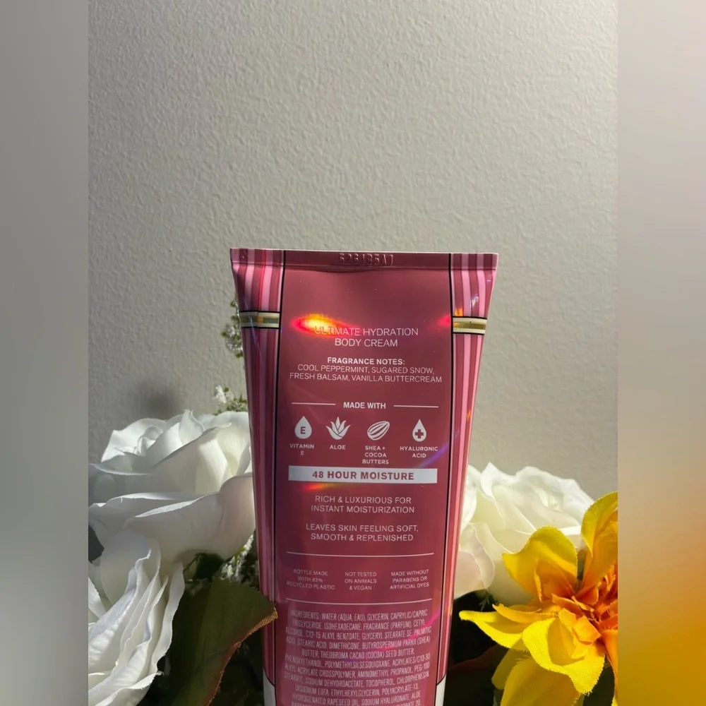 Bath & Body Works Twisted Peppermint Body Cream - Pink and White - 8 oz ( New )